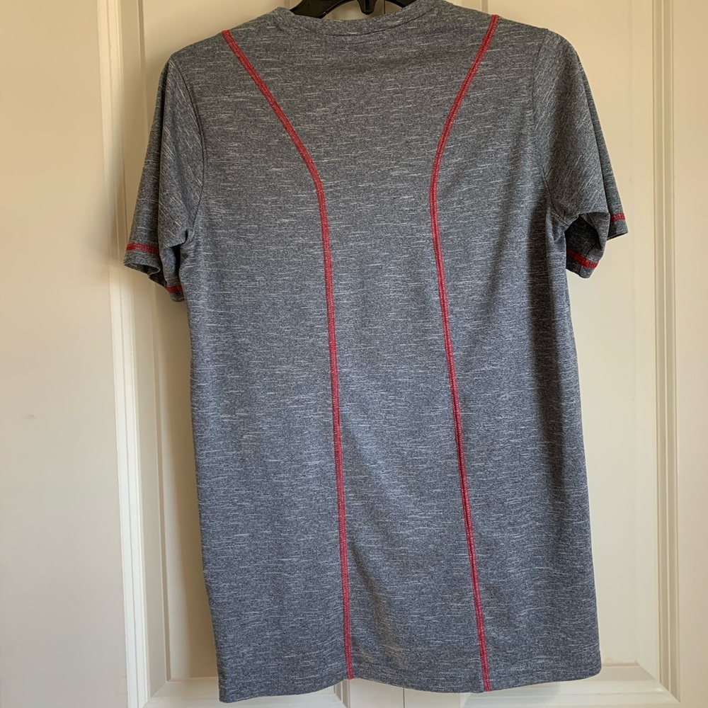 🦩Two Chicago Blackhawk Shirts - Picture 3 of 6